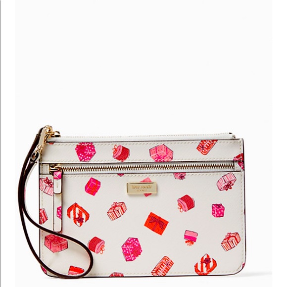 kate spade Handbags - New Kate Spade shore street tinie wristlet